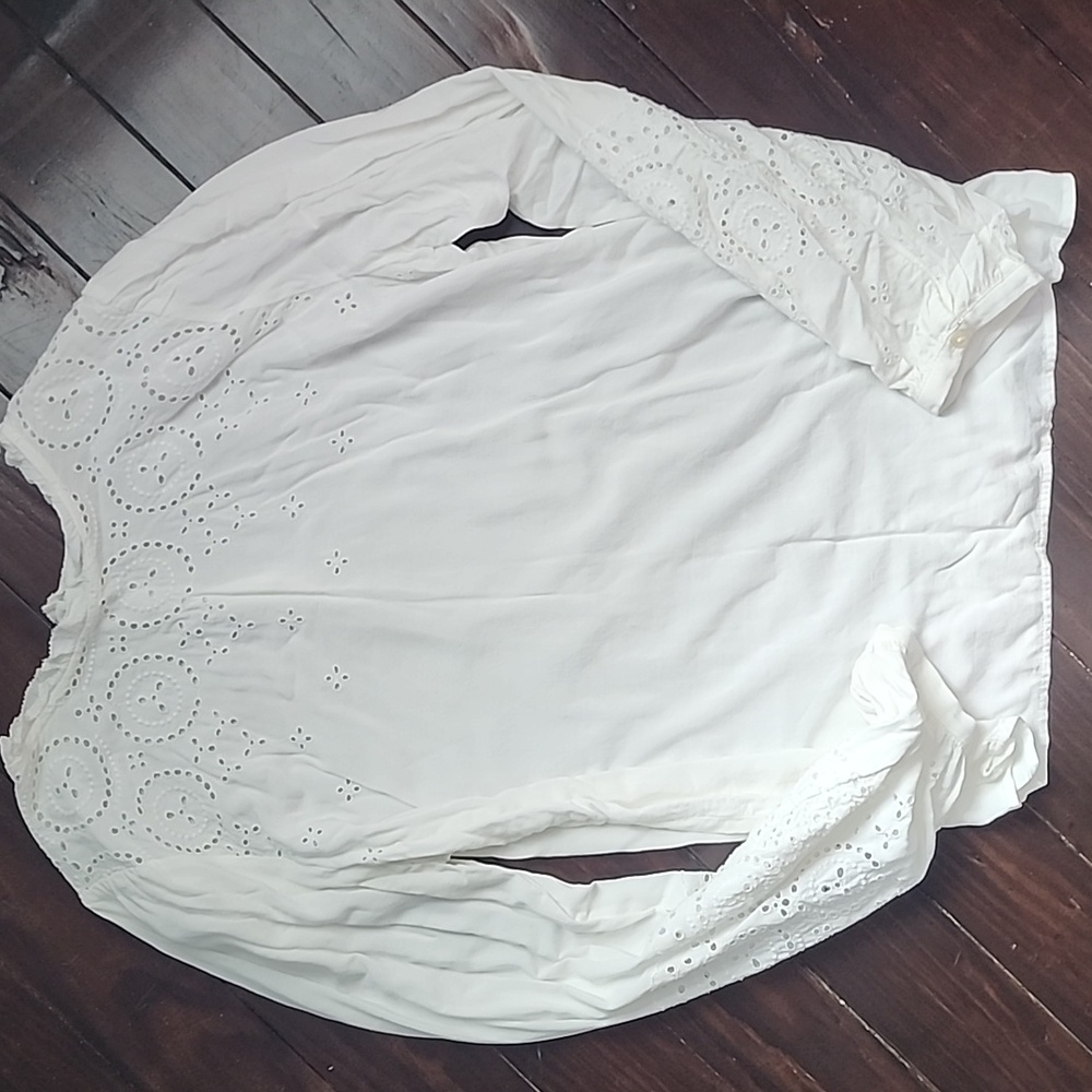 Elegant White Lace Blouse